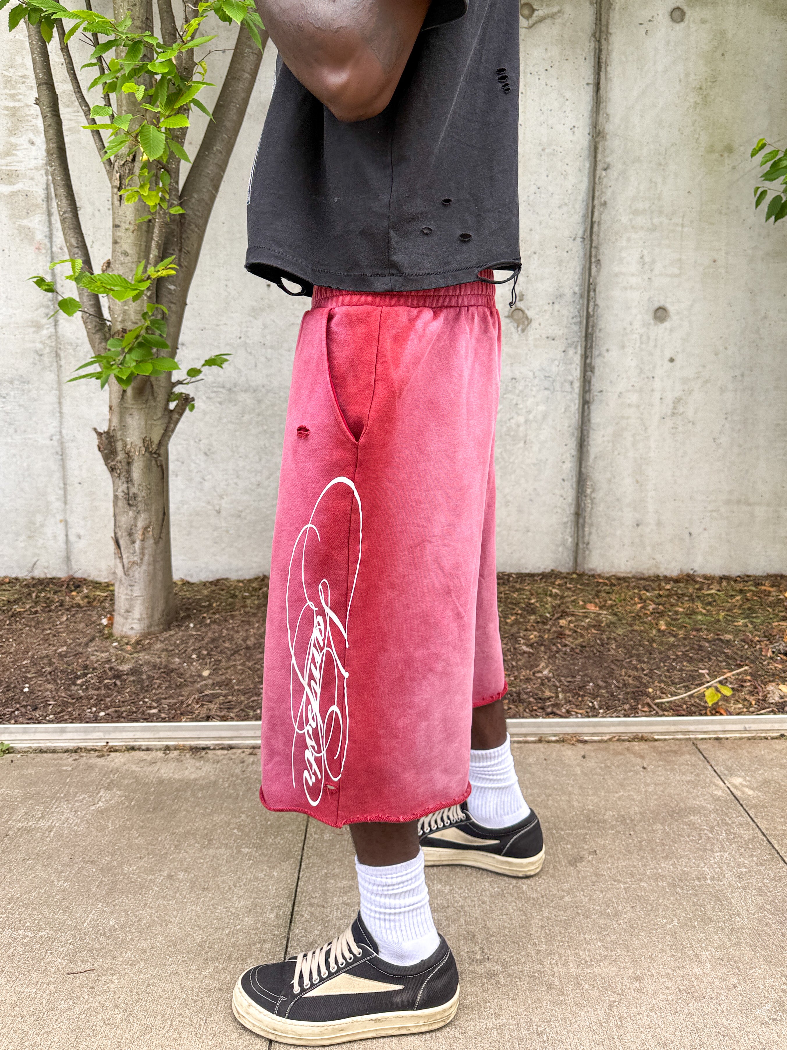 ASH RED SWEATSHORT